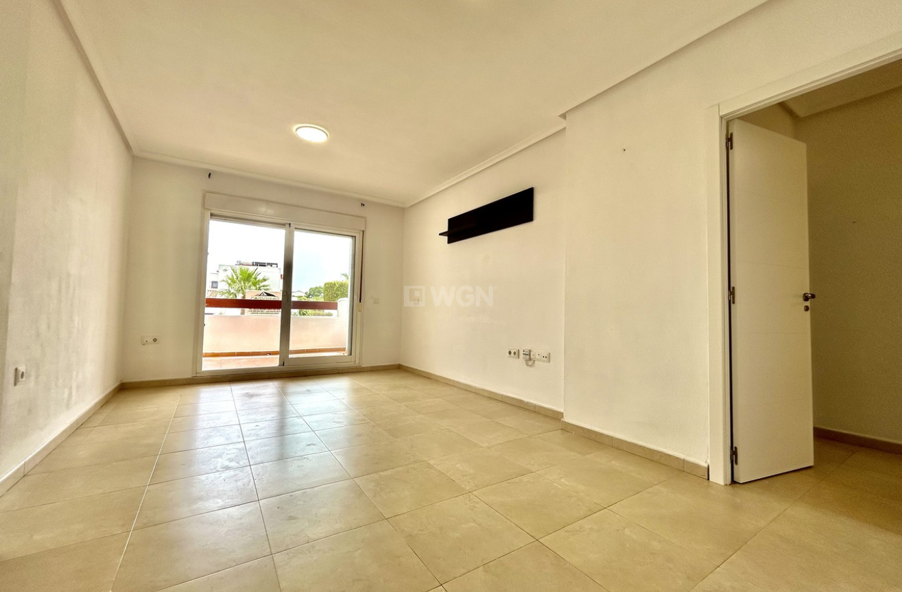 Odsprzedaż - Mieszkanie w bloku - Villamartin - Costa Blanca