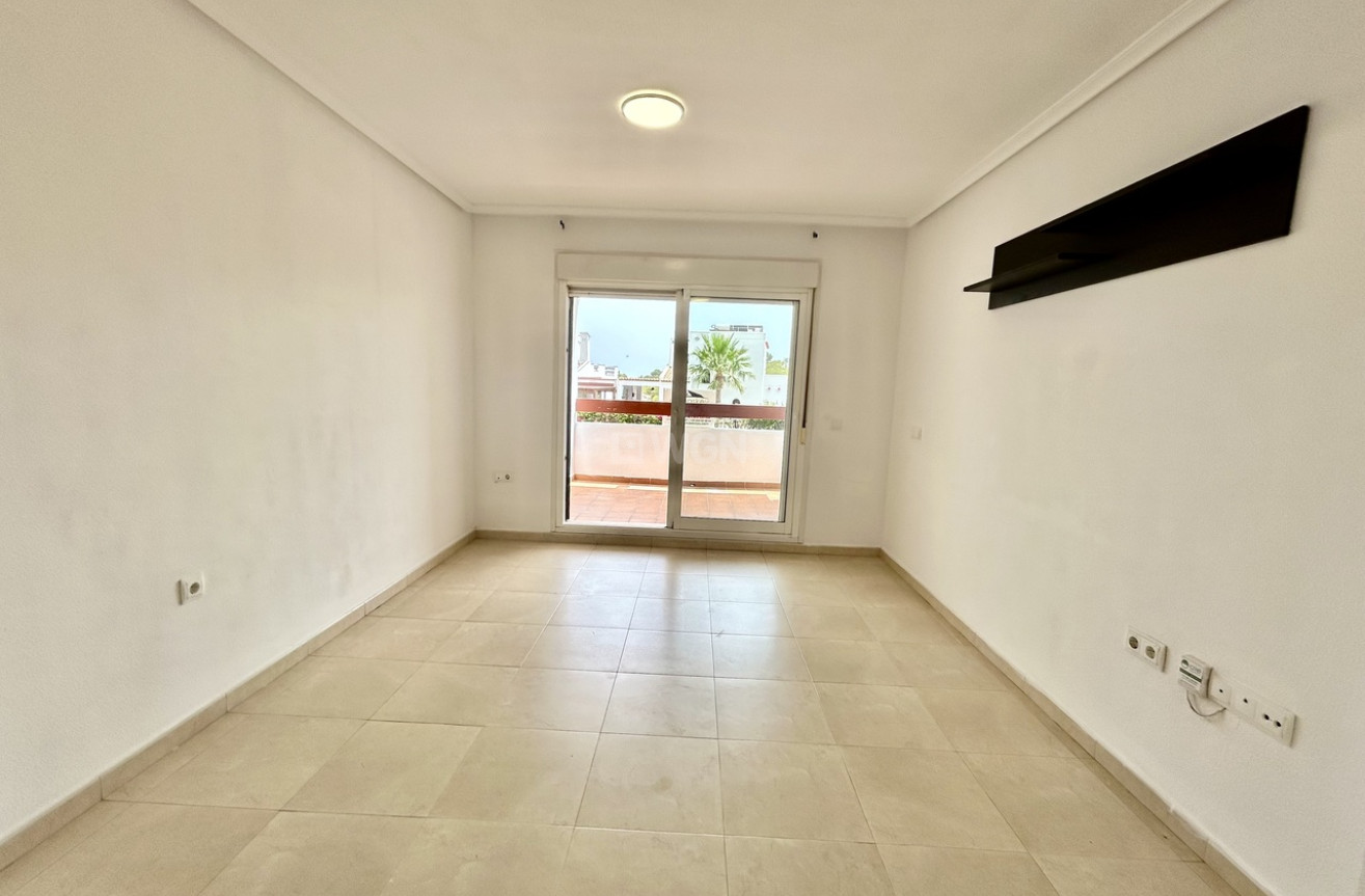 Odsprzedaż - Mieszkanie w bloku - Villamartin - Costa Blanca