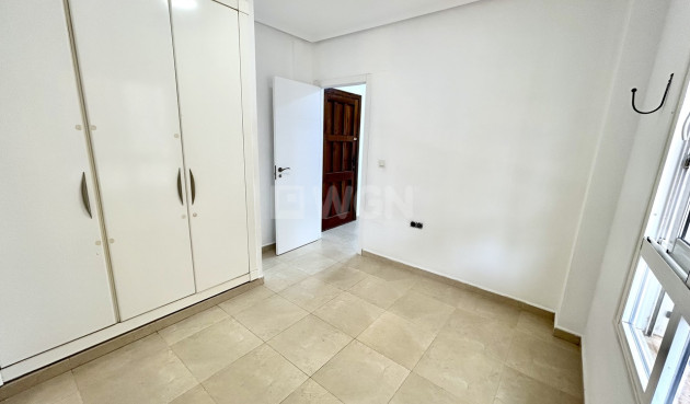 Odsprzedaż - Mieszkanie w bloku - Villamartin - Costa Blanca