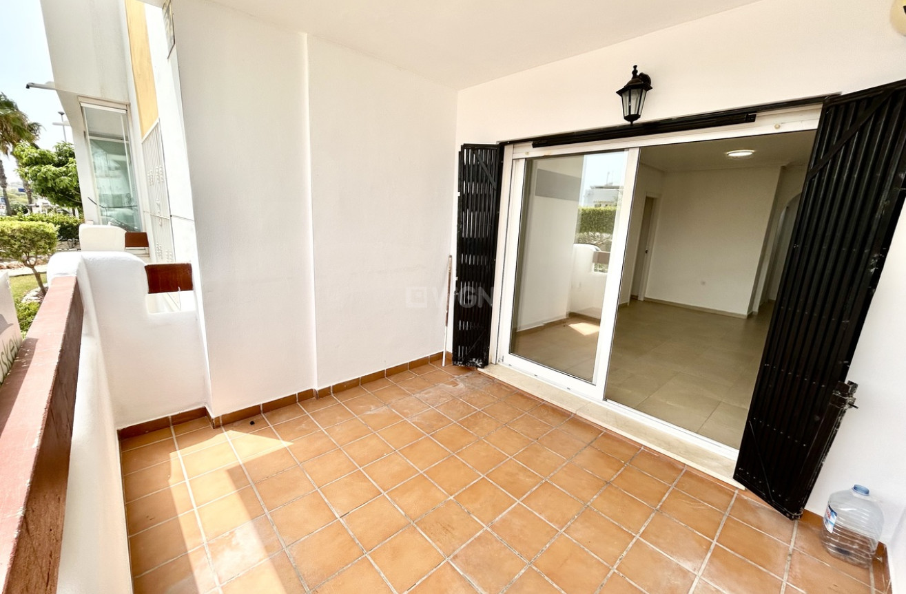 Odsprzedaż - Mieszkanie w bloku - Villamartin - Costa Blanca