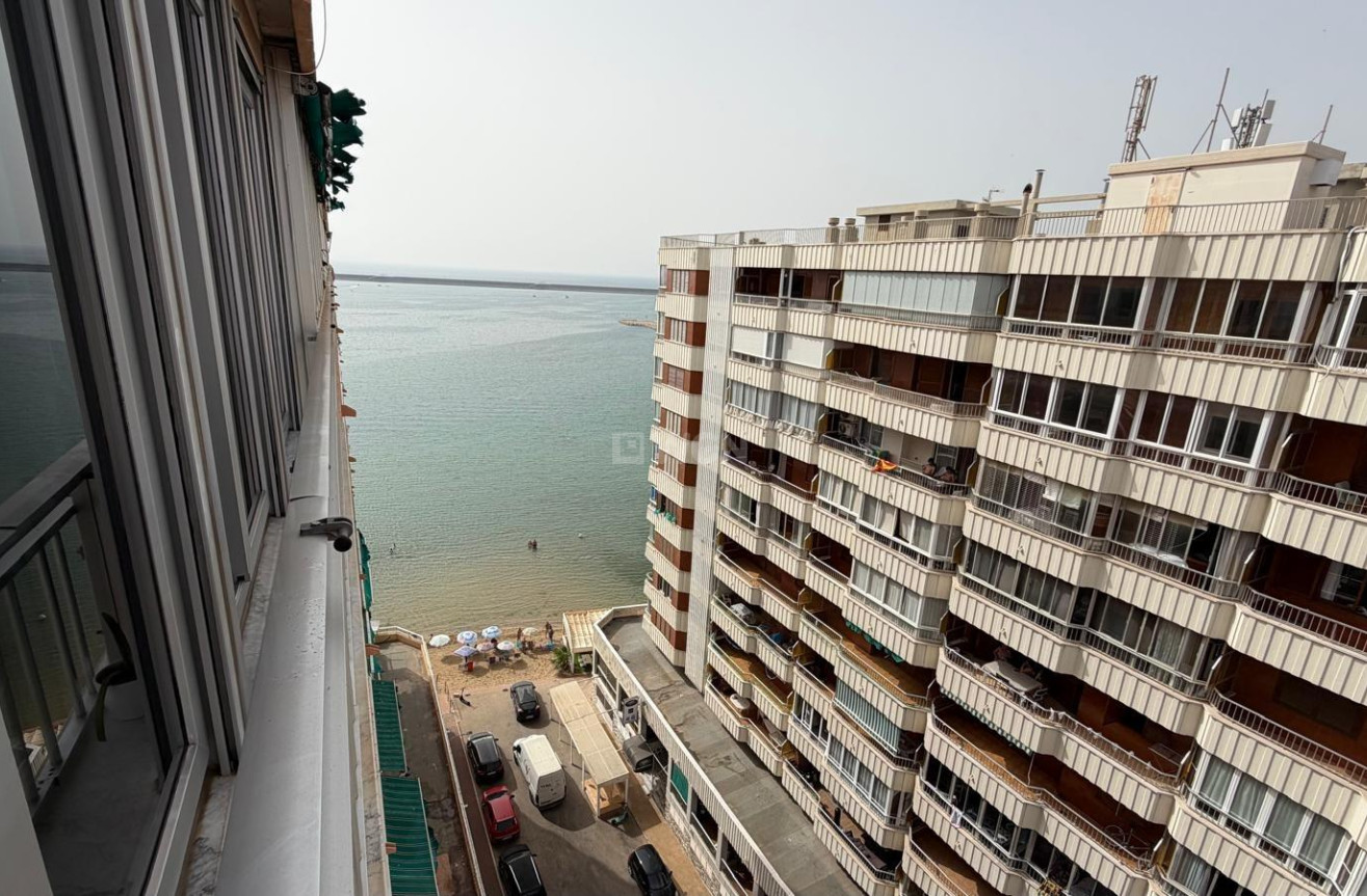 Odsprzedaż - Mieszkanie w bloku - Torrevieja - Acequion