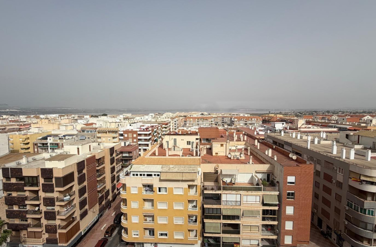 Odsprzedaż - Mieszkanie w bloku - Torrevieja - Acequion