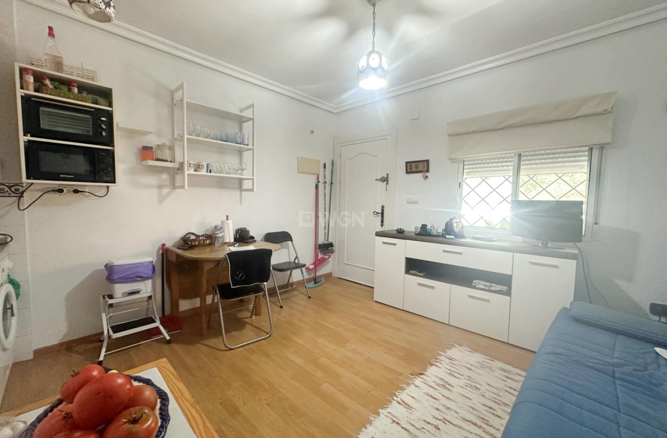 Odsprzedaż - Bungalow - Torrevieja - La Mata