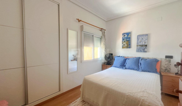 Odsprzedaż - Bungalow - Torrevieja - La Mata