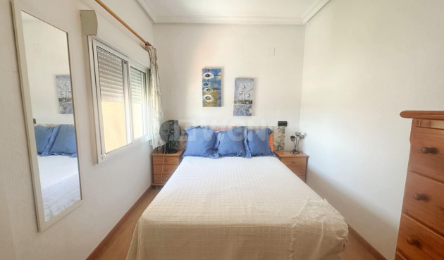 Odsprzedaż - Bungalow - Torrevieja - La Mata