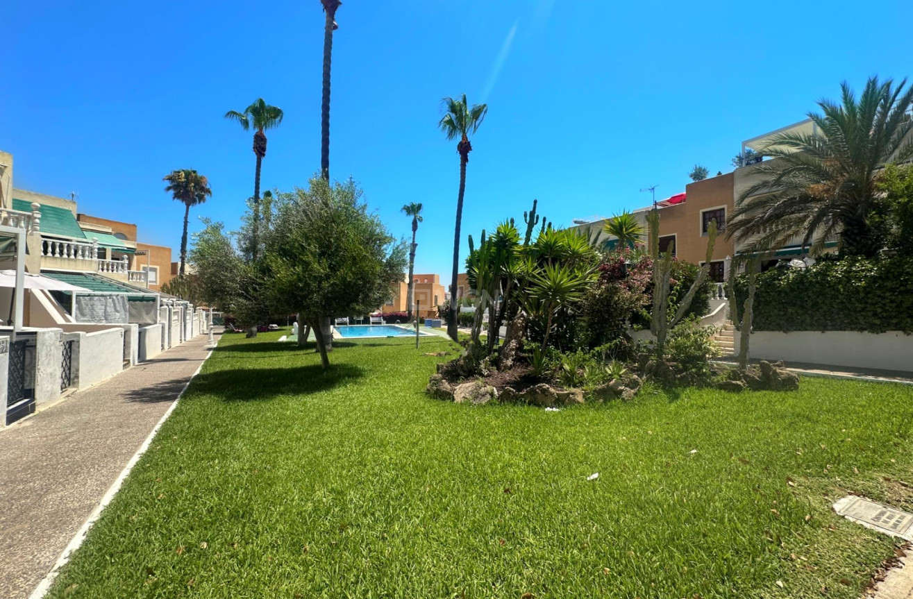 Odsprzedaż - Bungalow - Torrevieja - La Mata