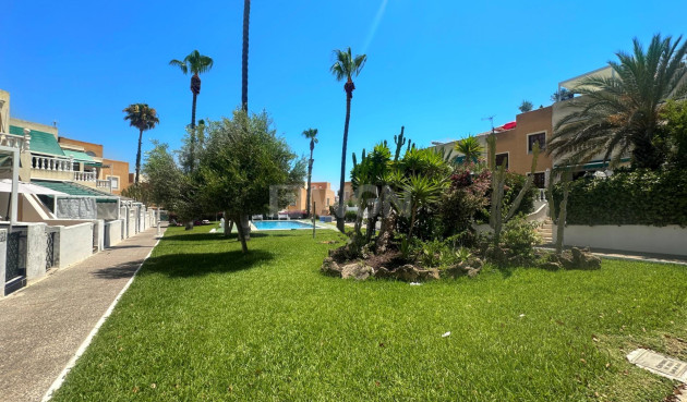 Odsprzedaż - Bungalow - Torrevieja - La Mata