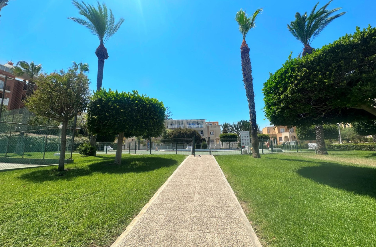 Odsprzedaż - Bungalow - Torrevieja - La Mata