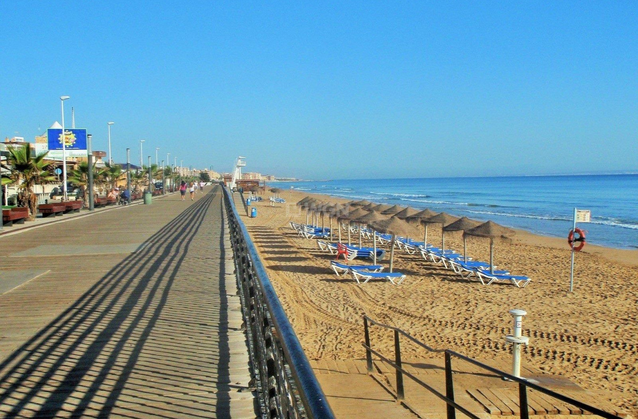 Odsprzedaż - Bungalow - Torrevieja - La Mata