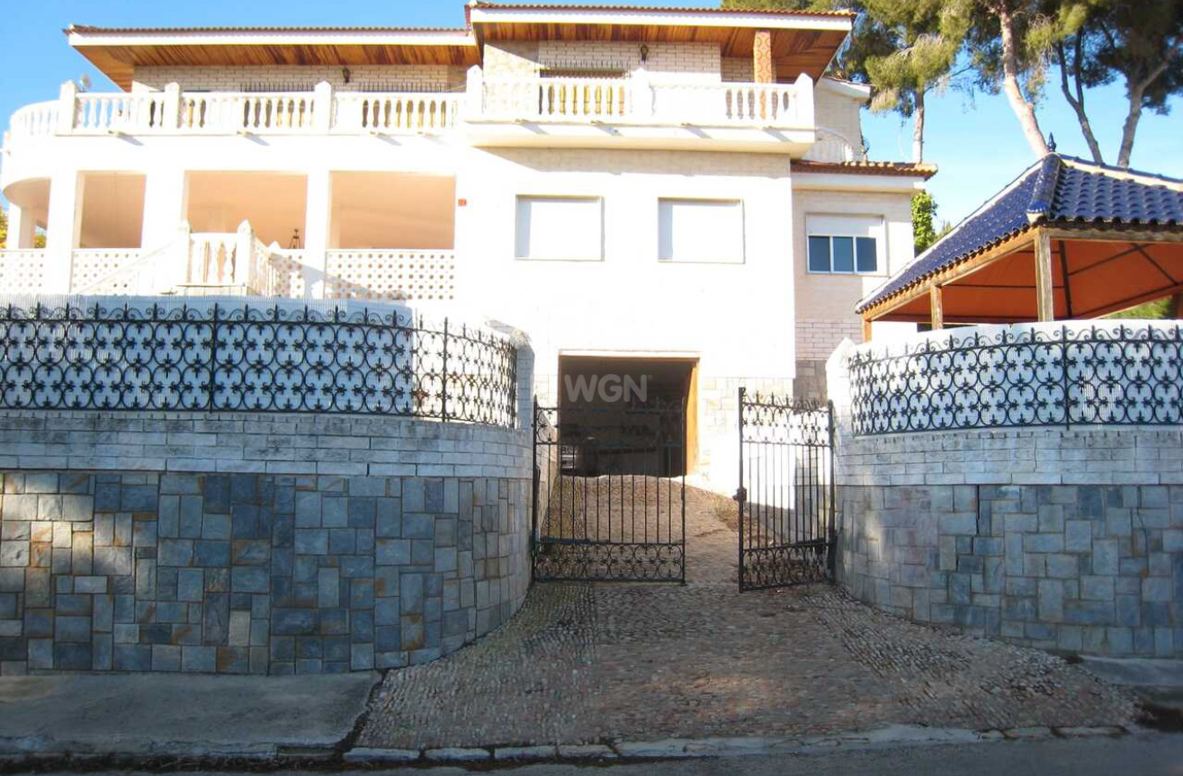 Odsprzedaż - Villa - Campoamor - Costa Blanca