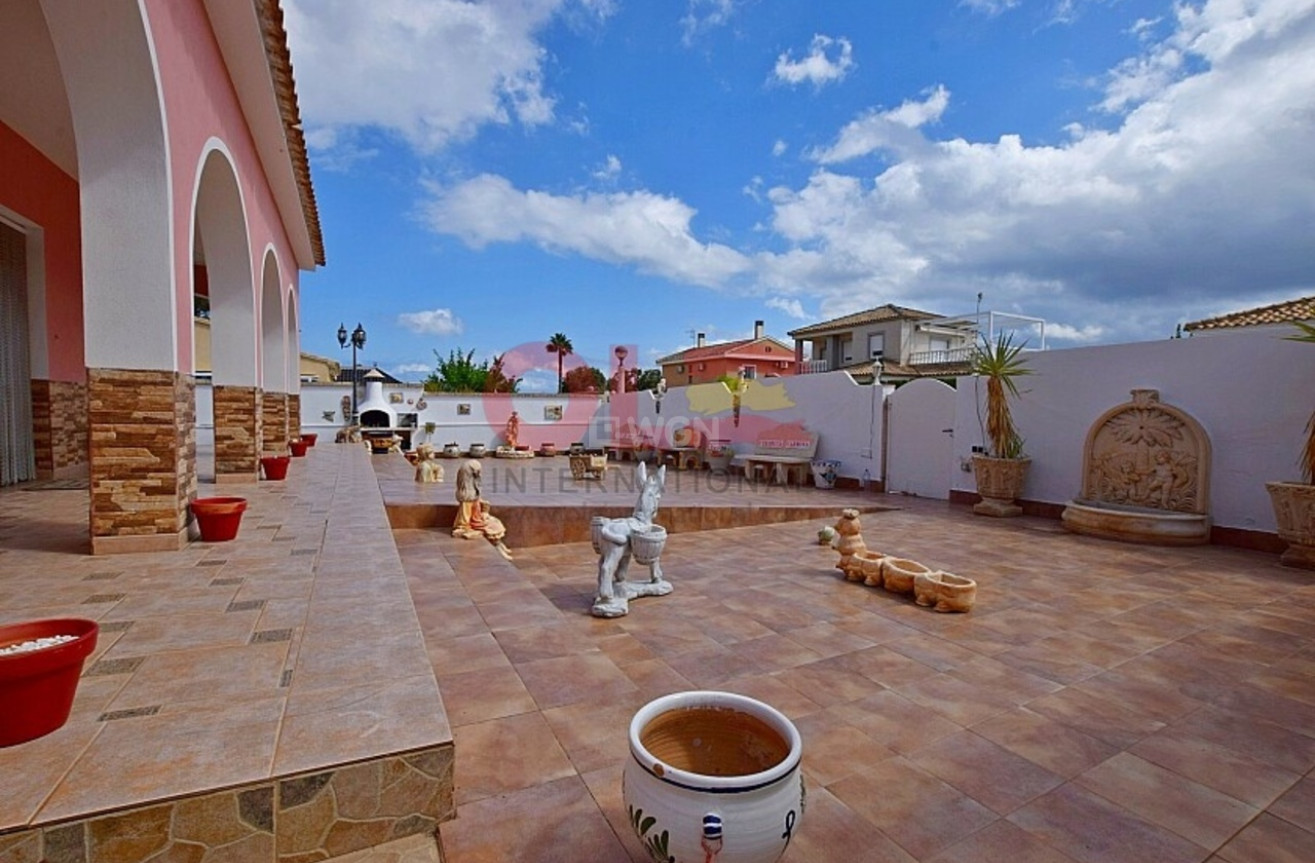 Odsprzedaż - Villa - Cabo Roig - Costa Blanca