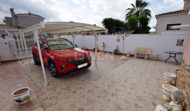Odsprzedaż - Villa - Cabo Roig - Costa Blanca