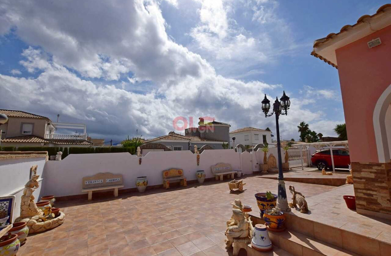 Odsprzedaż - Villa - Cabo Roig - Costa Blanca