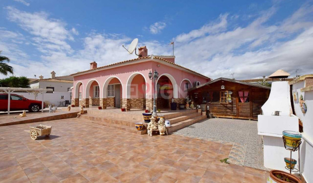 Odsprzedaż - Villa - Cabo Roig - Costa Blanca