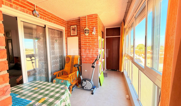 Odsprzedaż - Mieszkanie w bloku - Torrevieja - Playa De Los Naufragos
