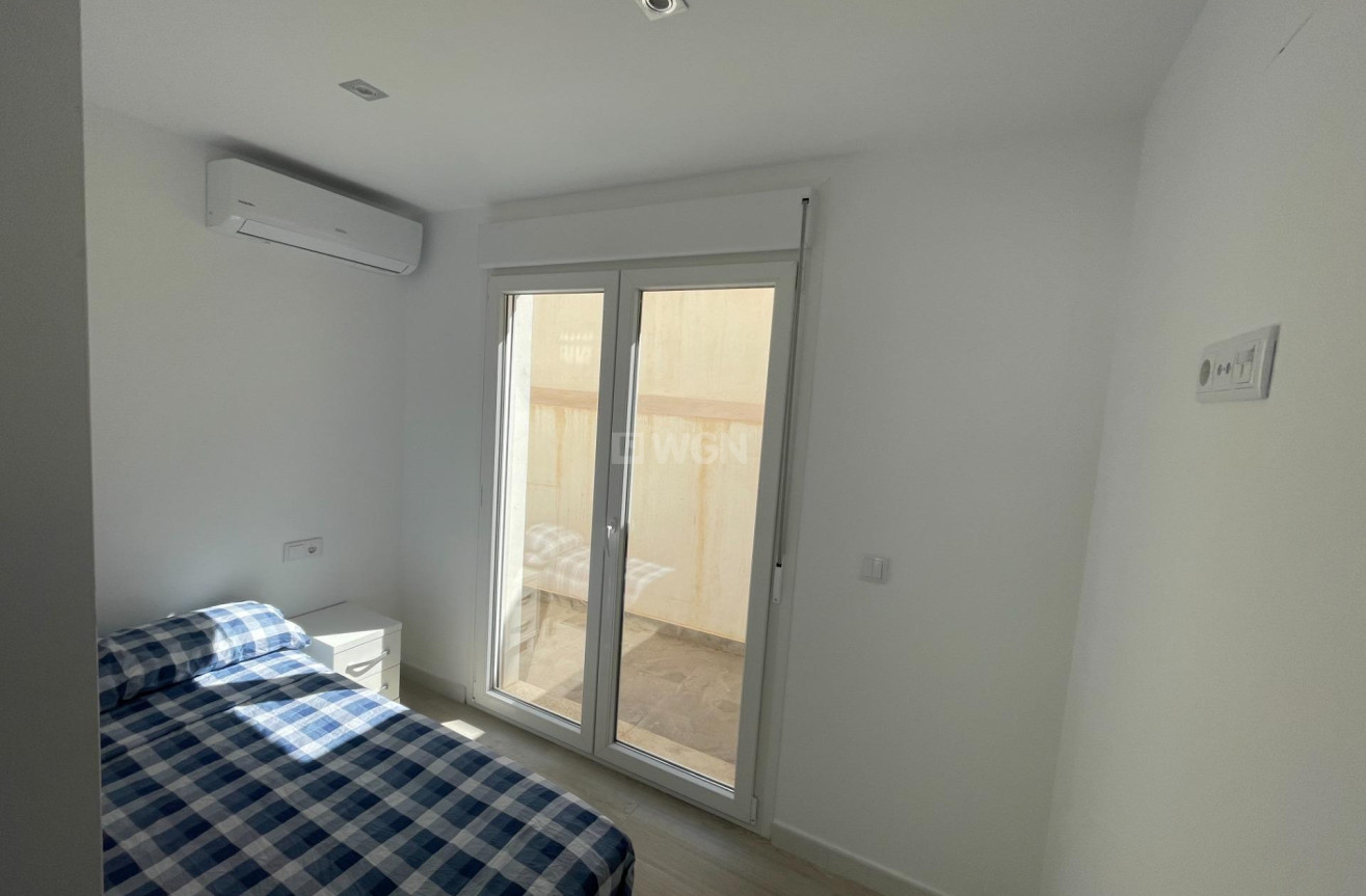 Odsprzedaż - Bungalow - Orihuela Costa - La Regia