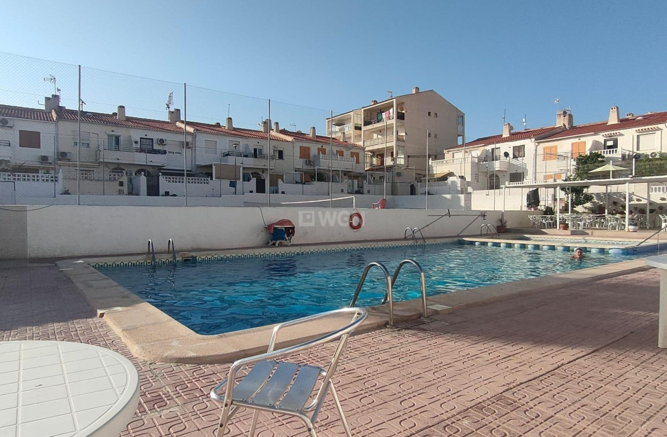 Odsprzedaż - Kamienica - Torrevieja - Sector 25