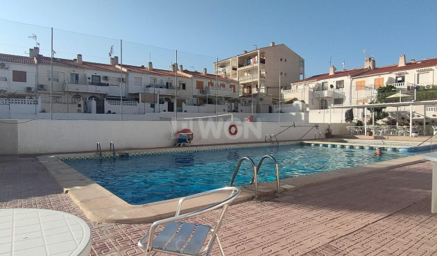Odsprzedaż - Kamienica - Torrevieja - Sector 25
