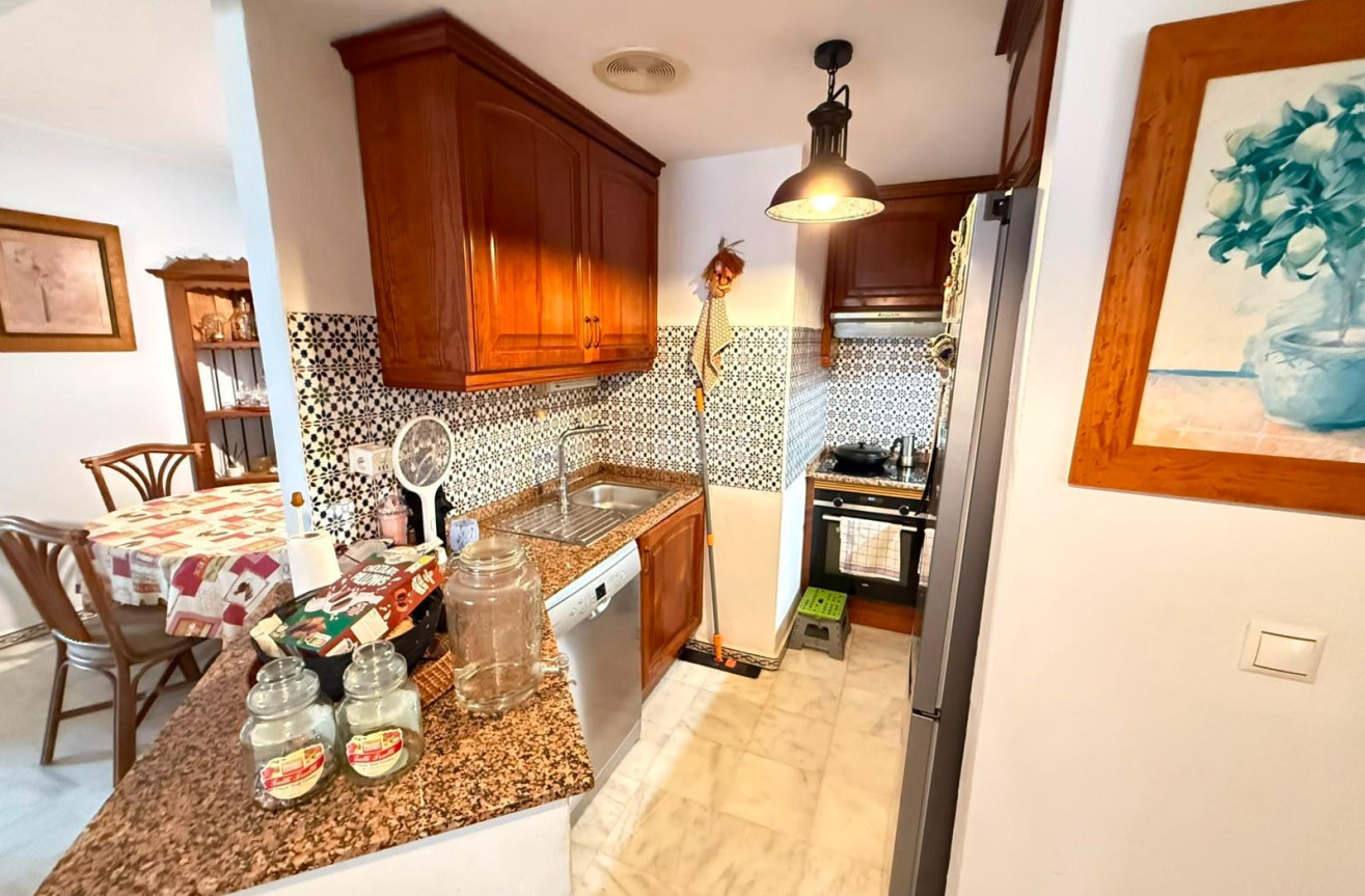 Resale - Apartment / flat - Torrevieja - Playa de los Locos