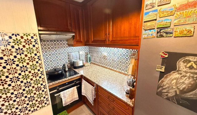 Resale - Apartment / flat - Torrevieja - Playa de los Locos