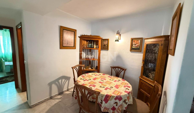 Resale - Apartment / flat - Torrevieja - Playa de los Locos