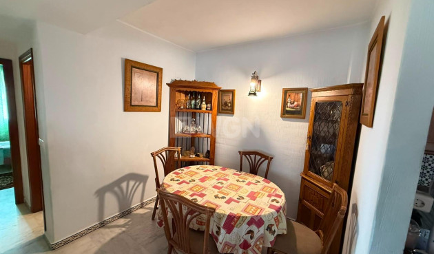 Resale - Apartment / flat - Torrevieja - Playa de los Locos