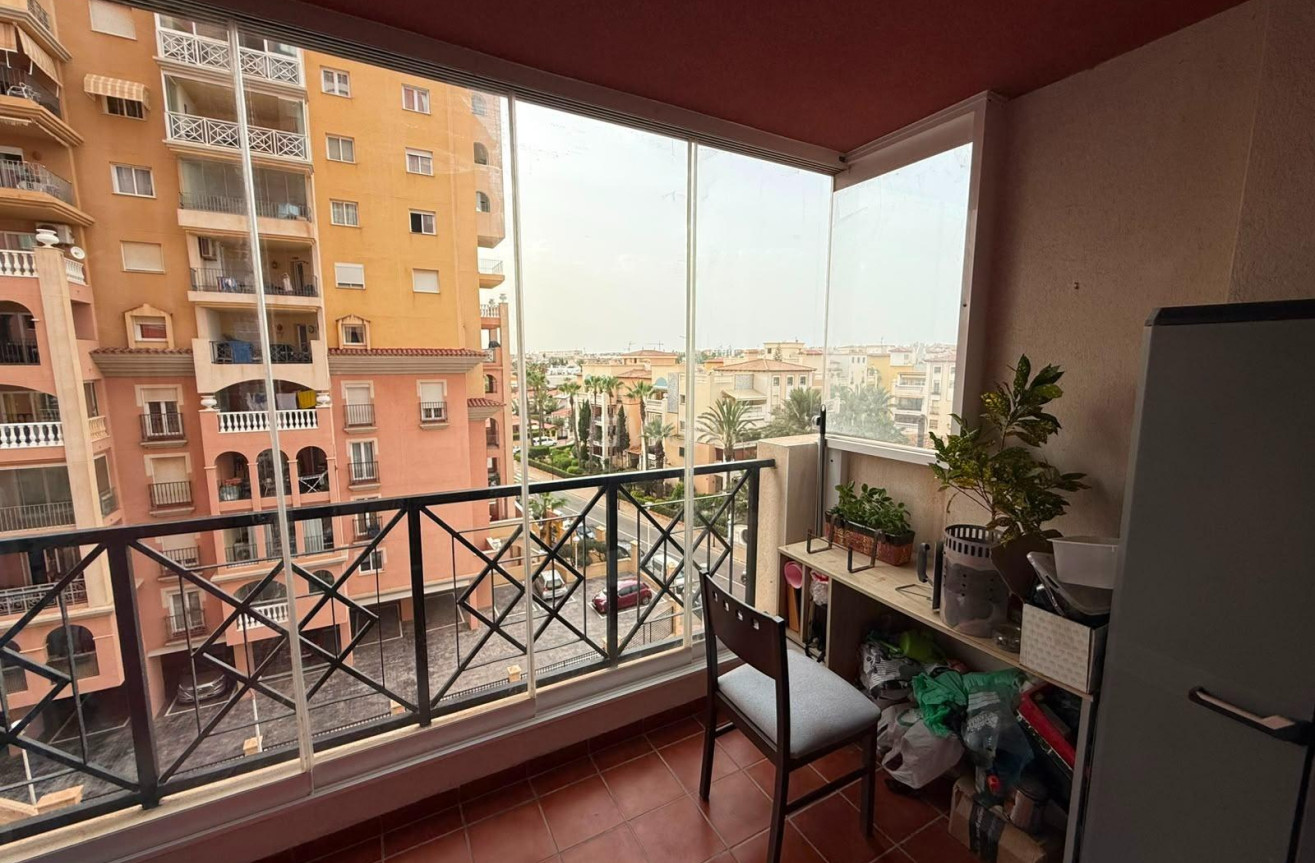 Resale - Apartment / flat - Torrevieja - Playa de los Locos