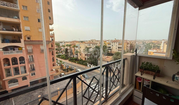 Resale - Apartment / flat - Torrevieja - Playa de los Locos
