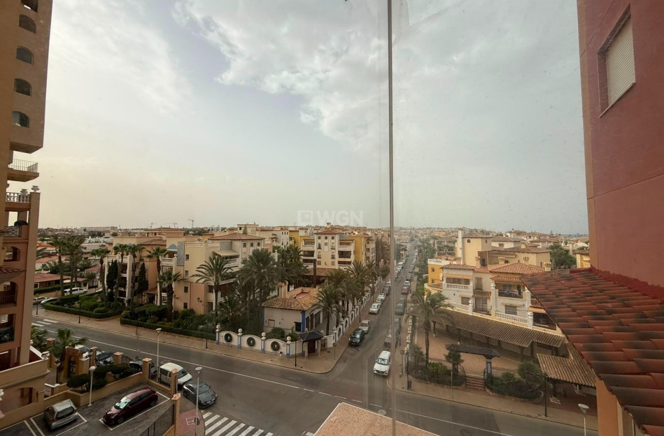 Resale - Apartment / flat - Torrevieja - Playa de los Locos