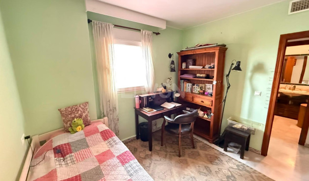 Resale - Apartment / flat - Torrevieja - Playa de los Locos