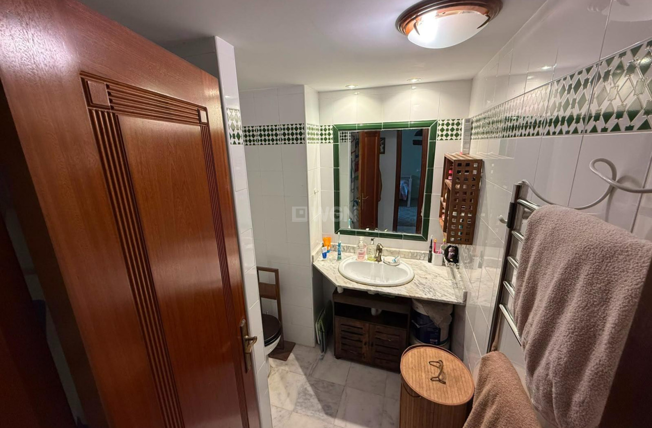 Resale - Apartment / flat - Torrevieja - Playa de los Locos