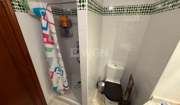Resale - Apartment / flat - Torrevieja - Playa de los Locos
