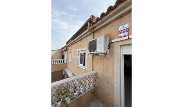 Odsprzedaż - Mieszkanie w bloku - Torrevieja - Centro