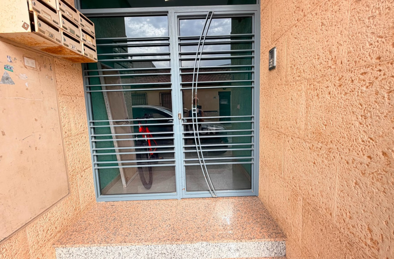 Odsprzedaż - Mieszkanie w bloku - Los Montesinos - Costa Blanca