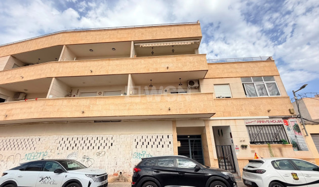 Odsprzedaż - Mieszkanie w bloku - Los Montesinos - Costa Blanca