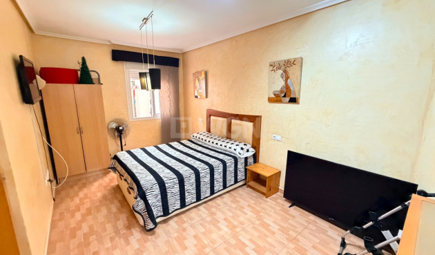 Odsprzedaż - Mieszkanie w bloku - Los Montesinos - Costa Blanca