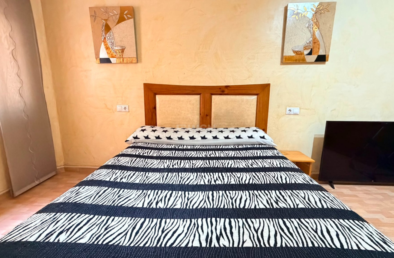 Odsprzedaż - Mieszkanie w bloku - Los Montesinos - Costa Blanca