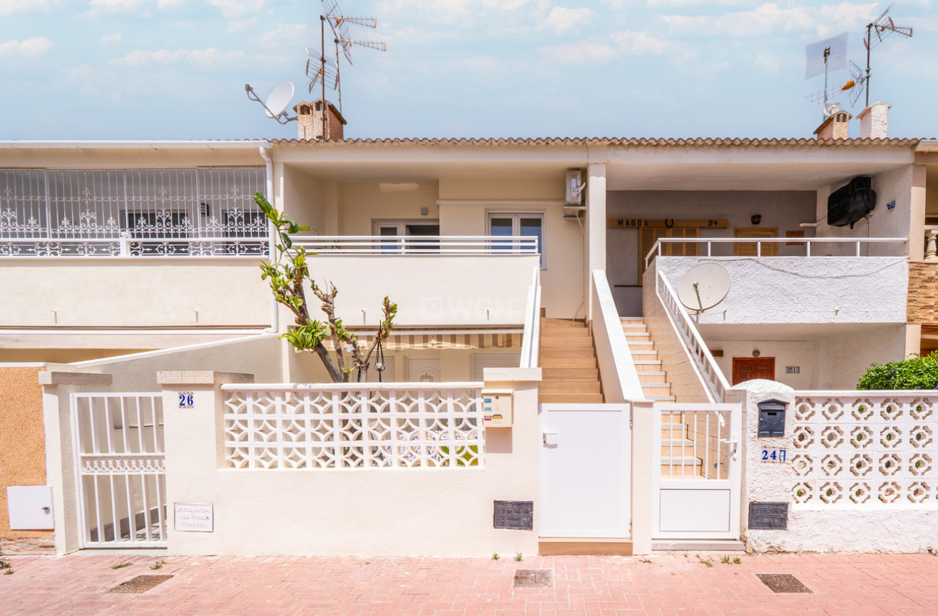 Odsprzedaż - Mieszkanie w bloku - Torrevieja - La Veleta