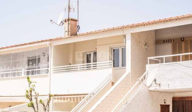 Odsprzedaż - Mieszkanie w bloku - Torrevieja - La Veleta