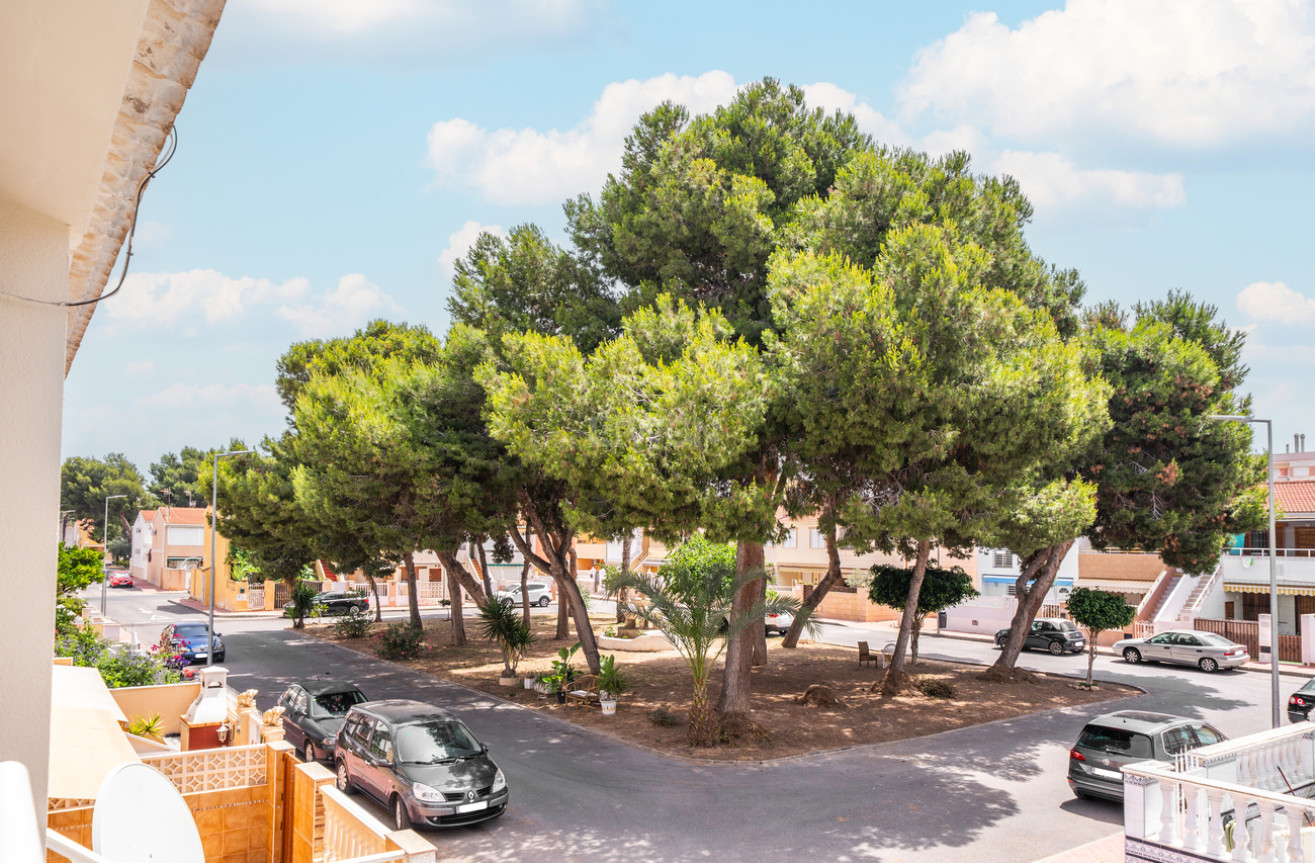 Odsprzedaż - Mieszkanie w bloku - Torrevieja - La Veleta