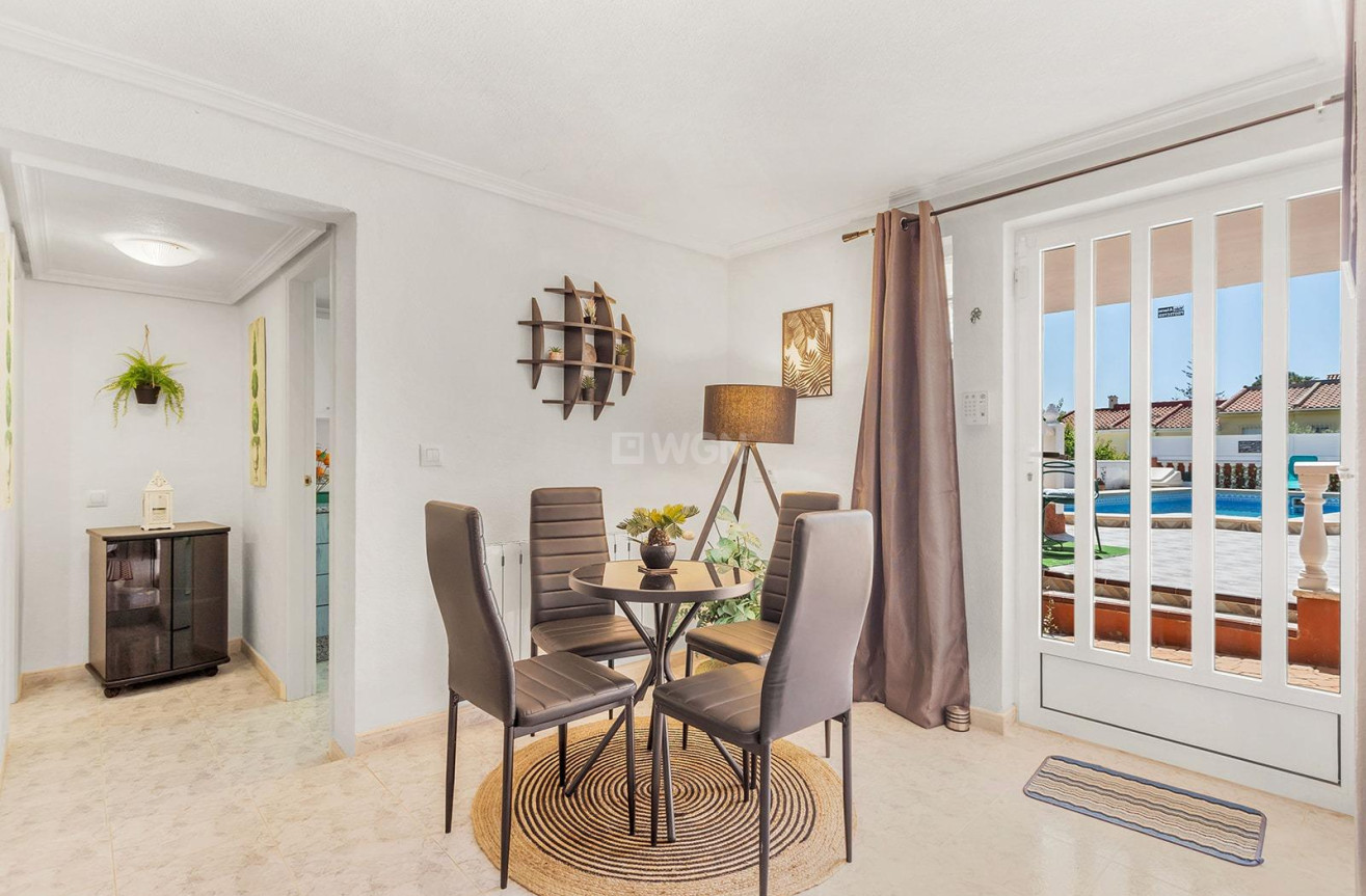 Odsprzedaż - Villa - Torrevieja - Los Balcones - Los Altos del Edén