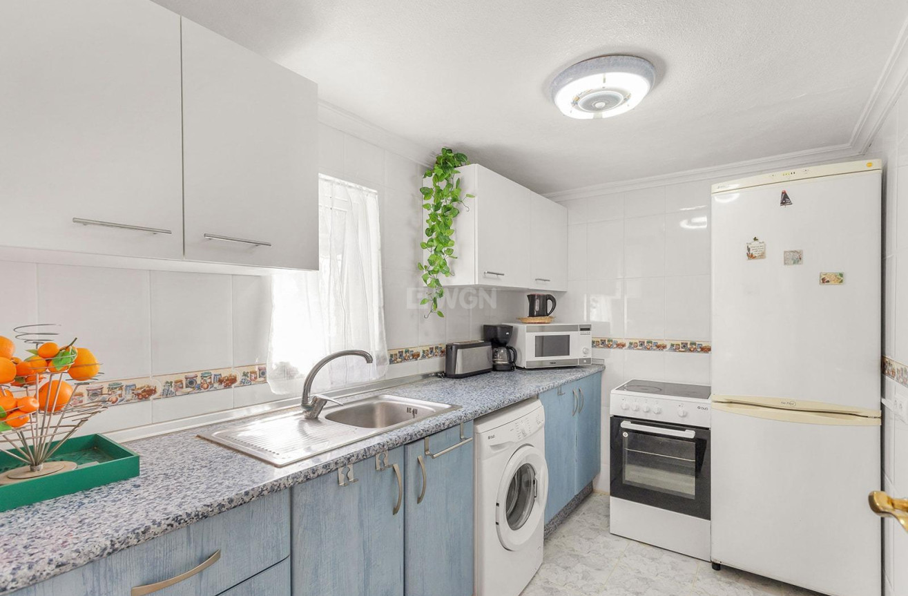 Odsprzedaż - Villa - Torrevieja - Los Balcones - Los Altos del Edén