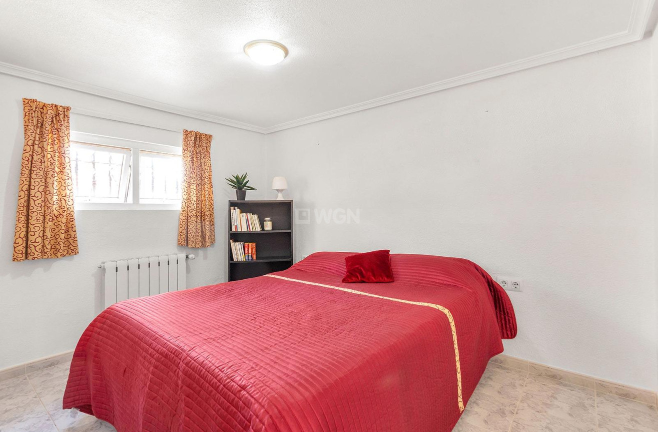 Odsprzedaż - Villa - Torrevieja - Los Balcones - Los Altos del Edén