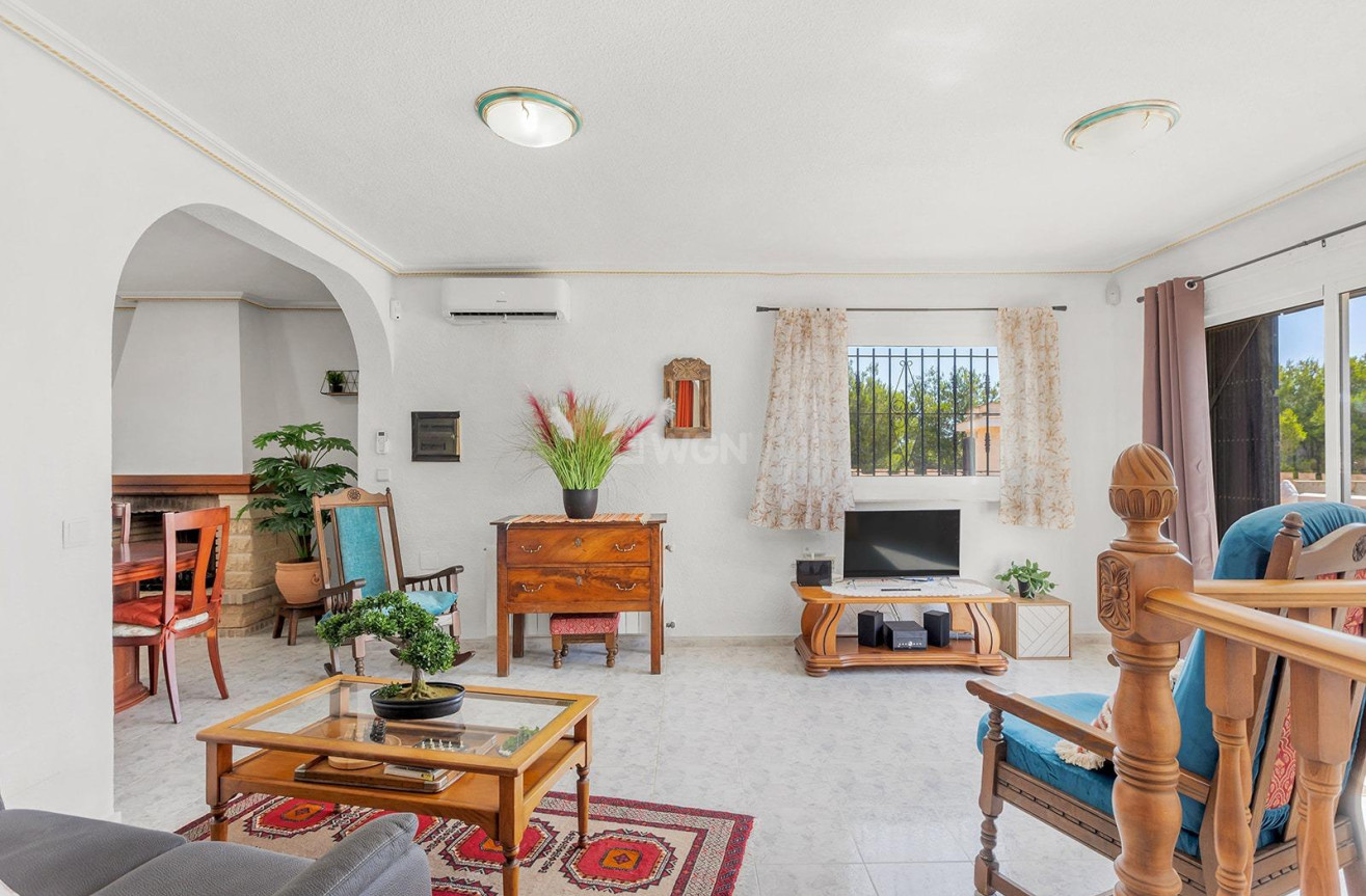 Odsprzedaż - Villa - Torrevieja - Los Balcones - Los Altos del Edén