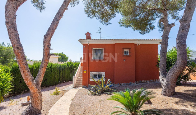 Odsprzedaż - Villa - Torrevieja - Los Balcones - Los Altos del Edén