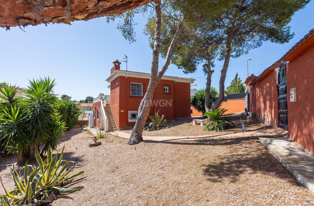 Odsprzedaż - Villa - Torrevieja - Los Balcones - Los Altos del Edén