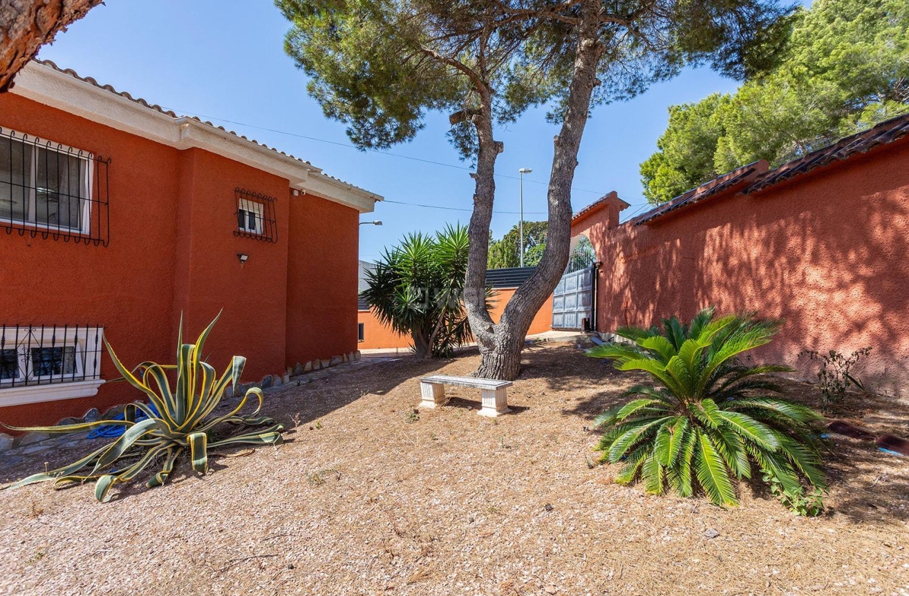 Odsprzedaż - Villa - Torrevieja - Los Balcones - Los Altos del Edén
