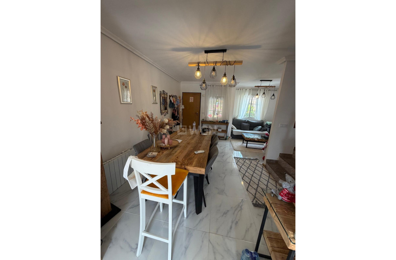 Resale - Bungalow - Torrevieja - Zona Los Frutales