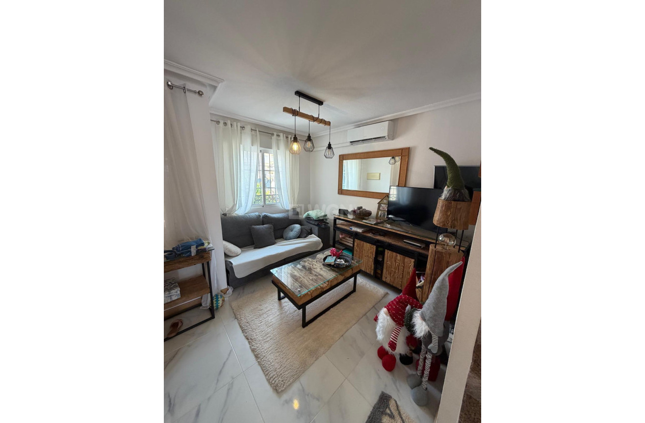 Resale - Bungalow - Torrevieja - Zona Los Frutales