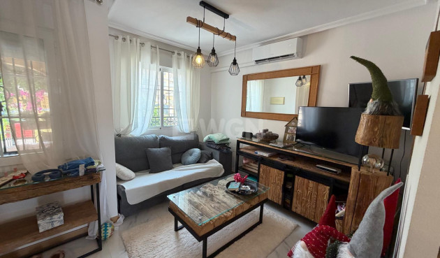 Resale - Bungalow - Torrevieja - Zona Los Frutales
